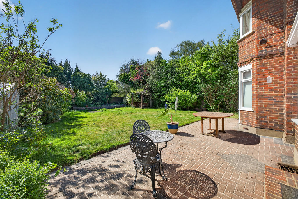Ivy Gate- click for photo gallery